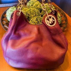 Michael Kors Fulton Large Leather Shoulder - Plum